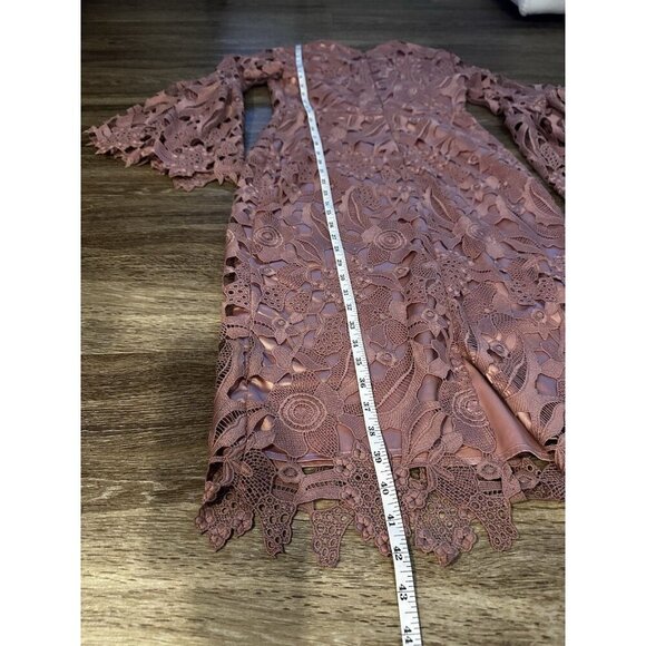 Rachel Parcell Windsor Dress in Mauve Berry Size Small Bell Sleeve Midi Lace - Picture 9 of 11
